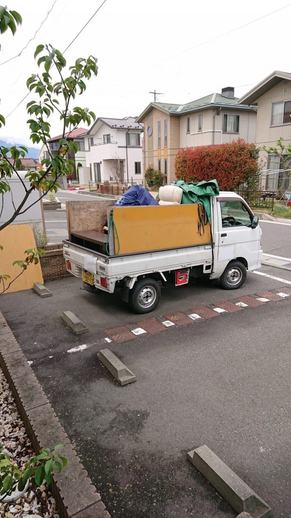 【松本市】遺品整理に伴いマットレスやオフィスチェアの回収処分ご依頼 お客様の声